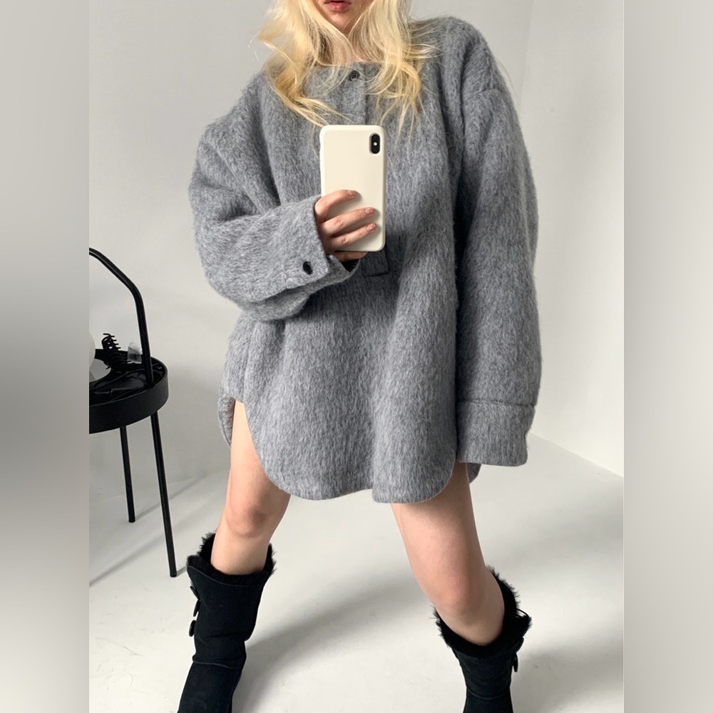 NWOT Minimalistic Mohair Wool Fur Gray Oversized Pullover Shirt/Overcoat OS